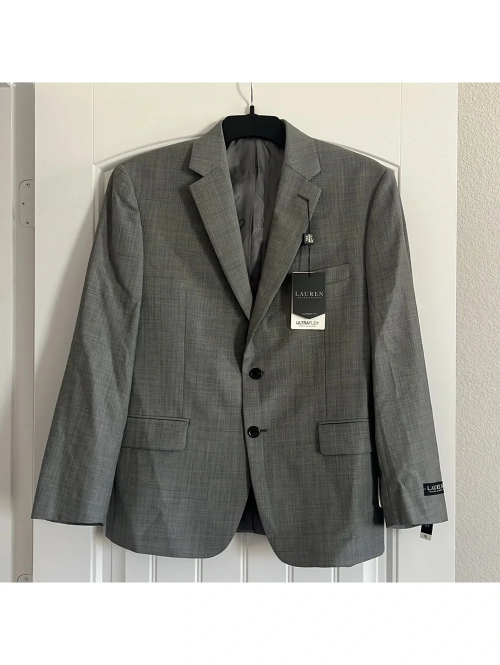 Ralph Lauren Classic Fit Suit Jacket in Light Grey, Size 40 Short New w/Tag $450